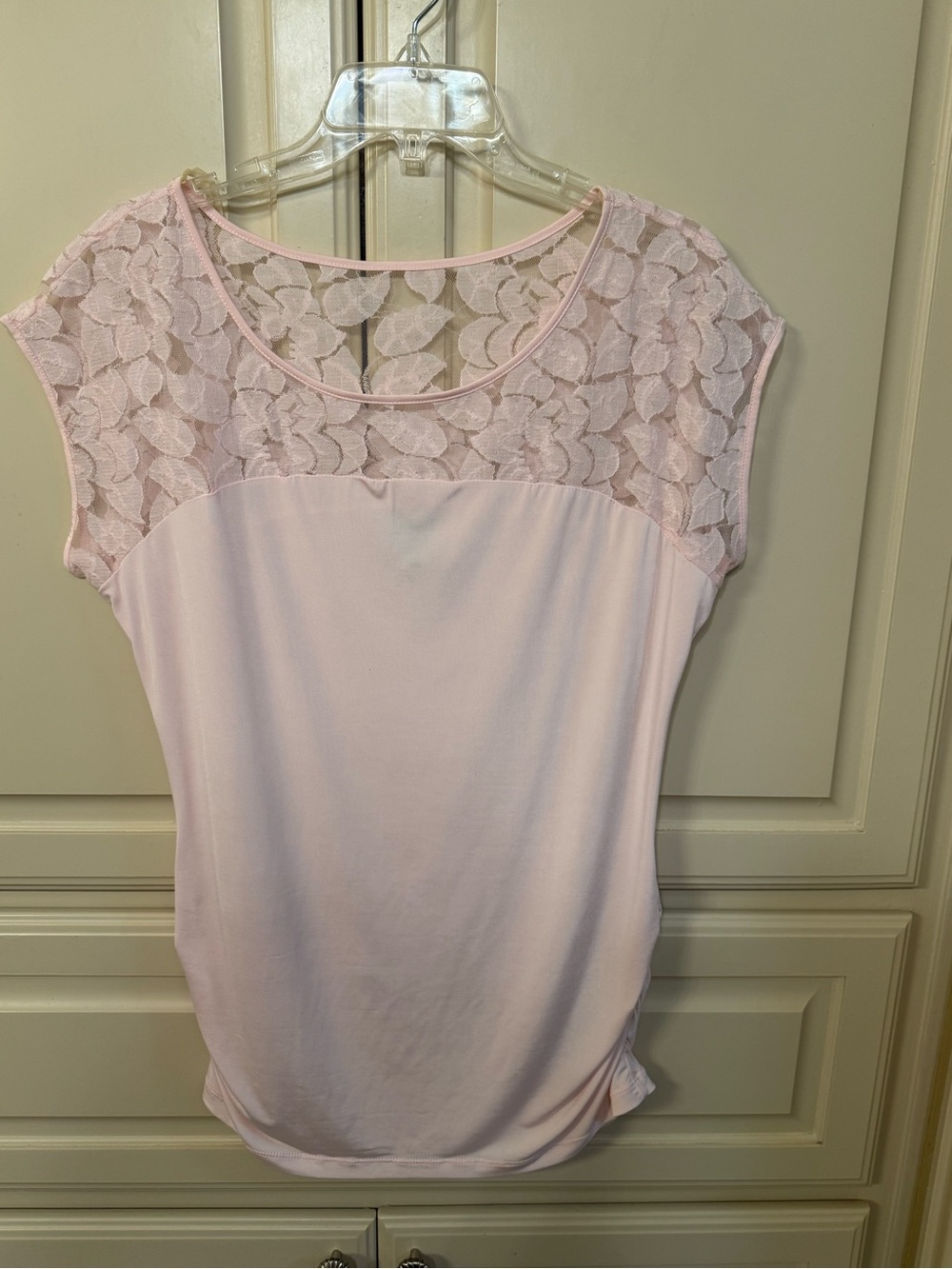 Worthington Light Pink Lace Yoke Cap Sleeve Top - Size L (New)